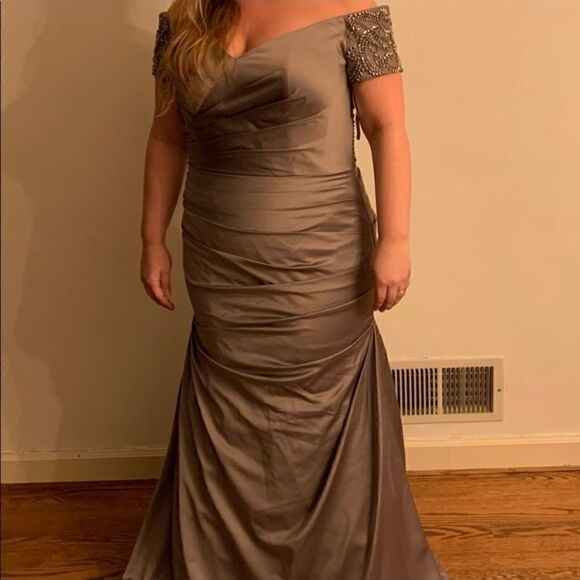 NWT LA Femme champagne colored ruched gown with beaded back and sleeves. - Picture 11 of 14